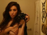 Teen GF makes nude pics for her boyfriend