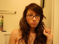 Teen GF makes nude pics for her boyfriend