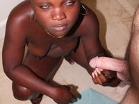 Ebony amateur slut sucking white dick