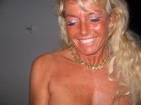 Blonde amateur MILF sexlife