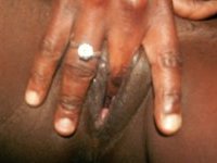 Ebony amateur slut fingered