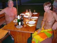 Mature amateur couple still have sexlife