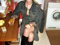 Blonde amateur MILF sexlife pics collection