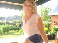 Curly amateur blonde girl private pics