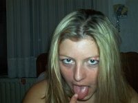 Blond amateur mom posing and sucking