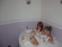 Two amateur GFs naked at bath