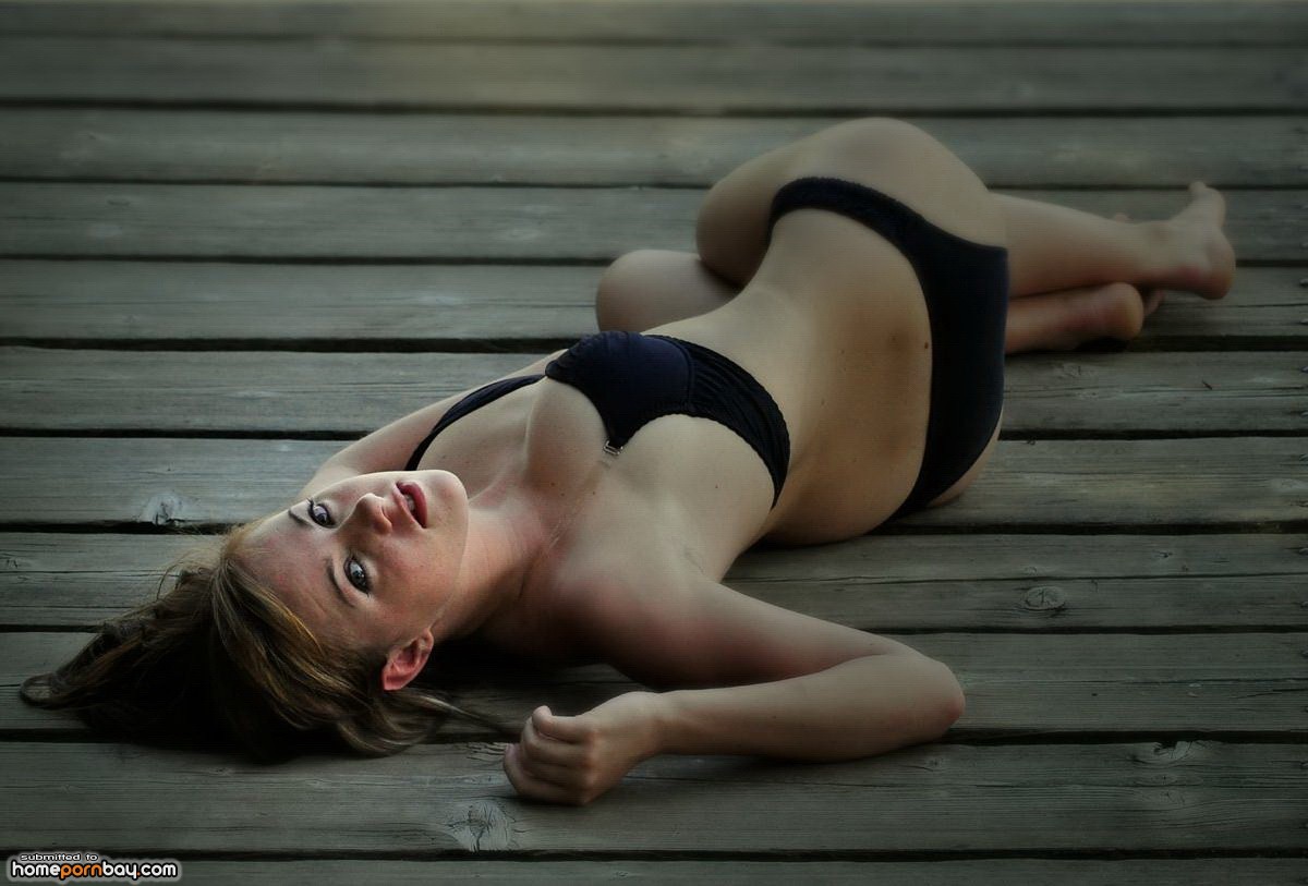 amateur bikini model portfolio