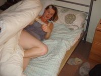 Amateur wife naked on bed