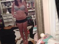 Redhair girl naked selfshots