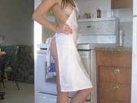 amateur wife shows gorgeous body