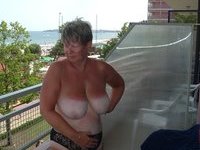 Amateur girls with big tits