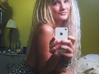 Amateur hippie GF private pics