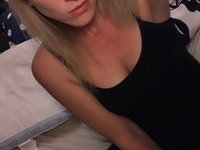 Homemade selfies from hot blonde