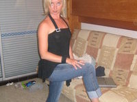 Blonde amateur MILF