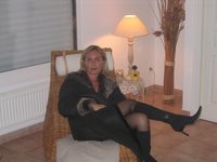 Blonde amateur MILF