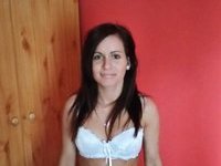 Sweet brunette amateur wife