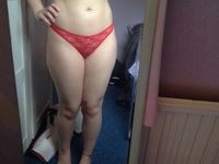 Young amateur girl making selfie