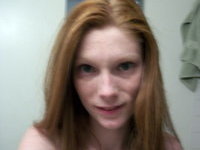 Redhead skinny wife Juliette selfies