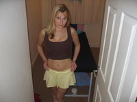 Sexy amateur blond wife