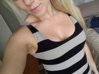 Awesome selfies from amateur blonde GF