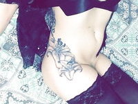 Curvy tattooed bdsm loving girl
