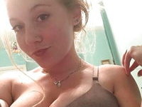 College amateur girl Jenna close-ups and selfies