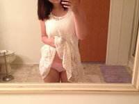 Teenage amateur GF making selfies