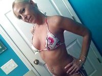 Blonde amateur MILF private nude pics