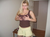 Blonde amateur wife love posing nude