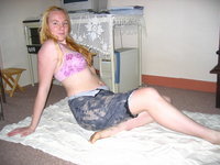 Blonde amateur wife Ellen