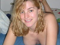 Blonde amateur wife Julia sexlife