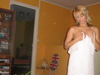 Blonde amateur wife Diana sexlife