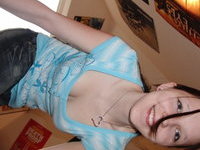 Amateur girlfriend naked at home