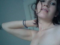 Amateur wife nude self pics