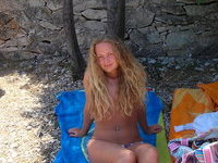 Curly amateur GF at vacation