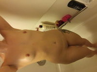 Amateur hottie nude pics collection