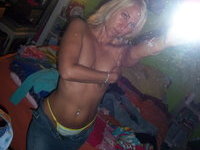 Blonde amateur MILF sexlife pics