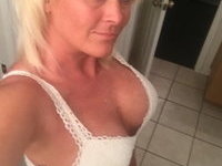 Mature amateur blonde wife sexlife