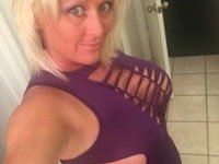 Mature amateur blonde wife sexlife