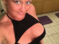 Mature amateur blonde wife sexlife