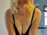 Mature amateur wife Paula