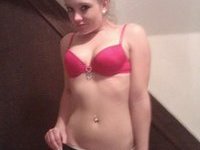 Perfect girlfriend Tara private nude pics