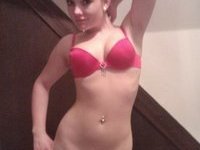 Perfect girlfriend Tara private nude pics