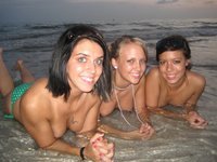 Teen babe Tessa and friends at beach