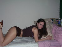 Young amateur GF posing in her room