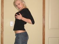 Blonde amateur girl showing her pussy