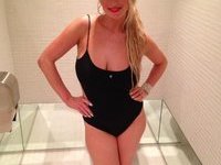 hot busty blonde prego pics