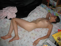 skinny young amateur GF Emma posing naked
