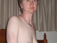 Mature amateur wife posing nude