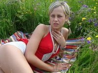 Young amateur blonde GF outdoor